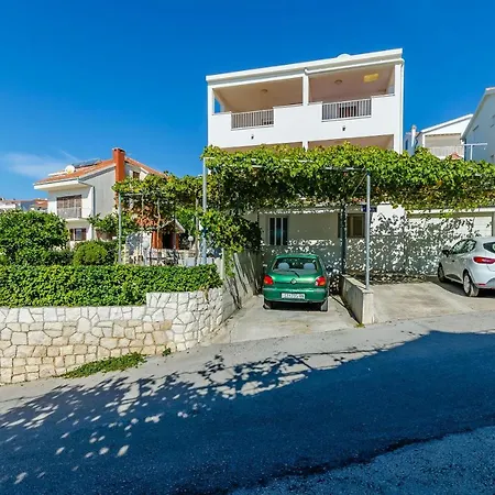 Jurko Apartment Trogir